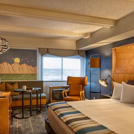 Aviator Hotel Anchorage Extérieur photo